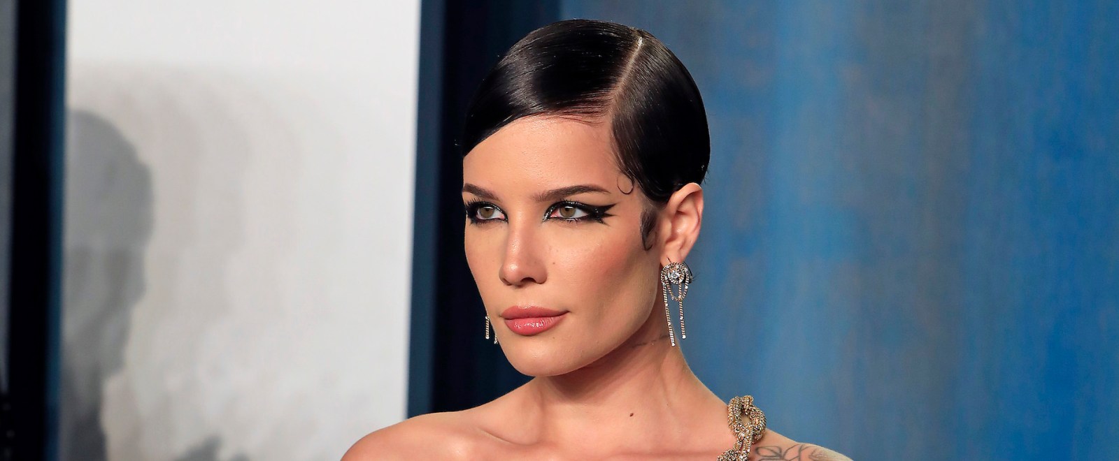 Halsey 2022 Vanity Fair Oscar Party