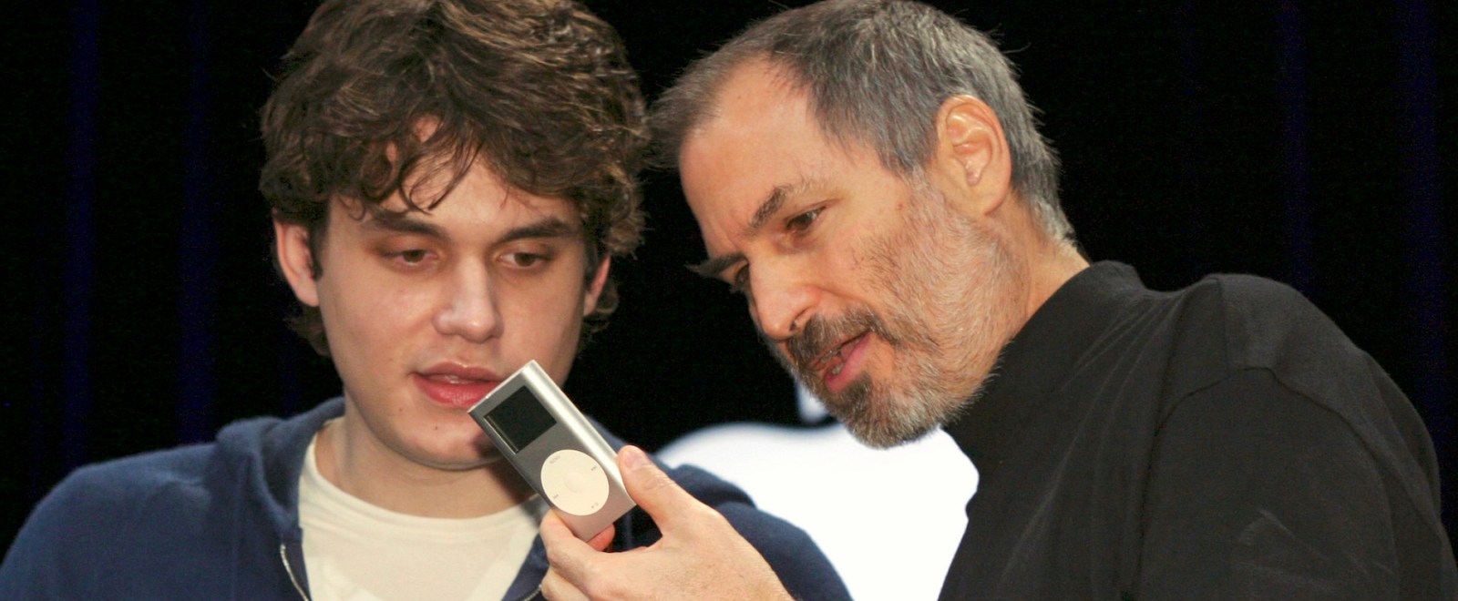 John Mayer Steve Jobs iPod Mini Macworld 2004