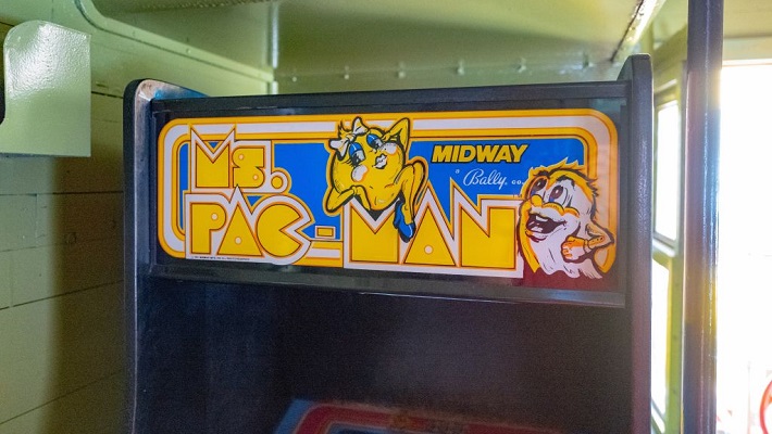 ‘Mme.  Pac-Man’ intronisé au Temple de la renommée du jeu vidéo