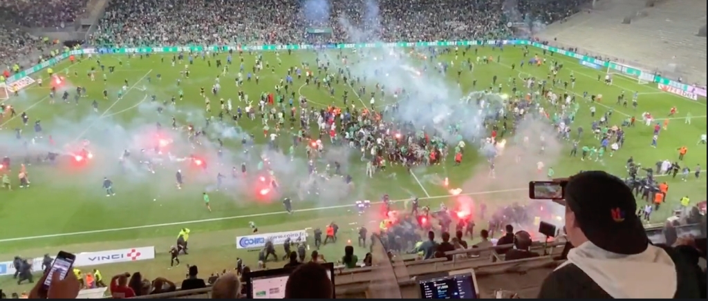 french soccer flares