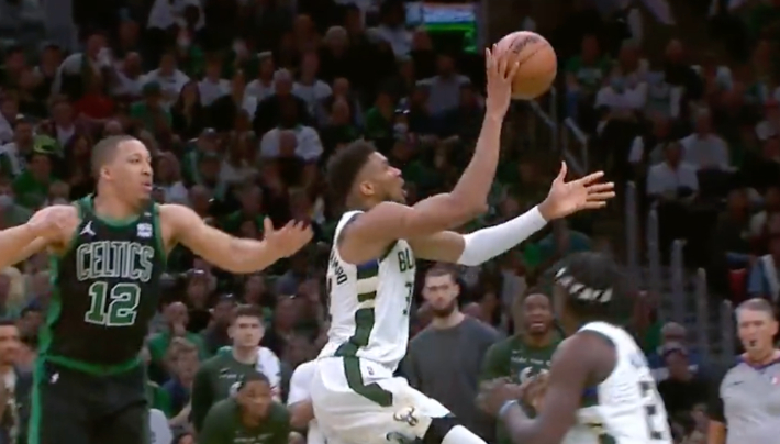 Jayson Tatum has 41 as Celtics push back on Giannis Antetokounmpo