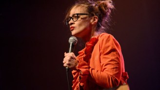 Fiona Apple Shares A Statement About The Roe V. Wade Reversal: ‘We Do Not F*cking Accept This’