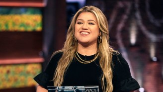 Kelly Clarkson Isn’t Sweating ‘All The Small Things’ By Tackling Blink-182 In A Powerful New Cover