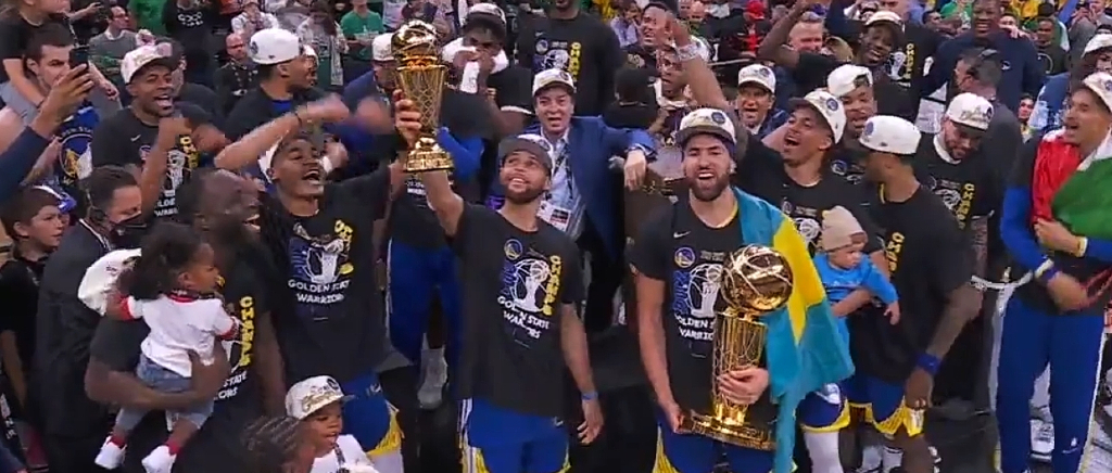 steph-curry-finally-wins-his-nba-finals-mvp-award