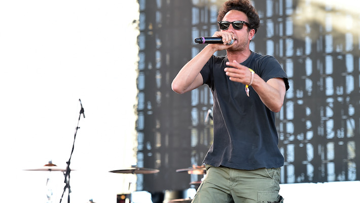 Zack de la Rocha injured his leg during Rage Against the Machine's con