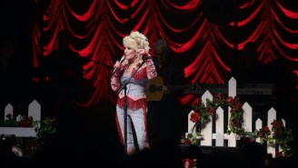 Dolly Parton And Kelly Clarkson Re-Imagined ‘9 To 5’ And The New Version Is Coming Soon