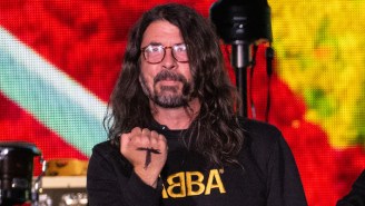 Dave Grohl Played A Nirvana Deep Cut For The First Time In Over A Decade For An Acoustic Benefit Set
