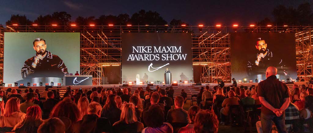 Drake Nike Maxim Awards Show 2022