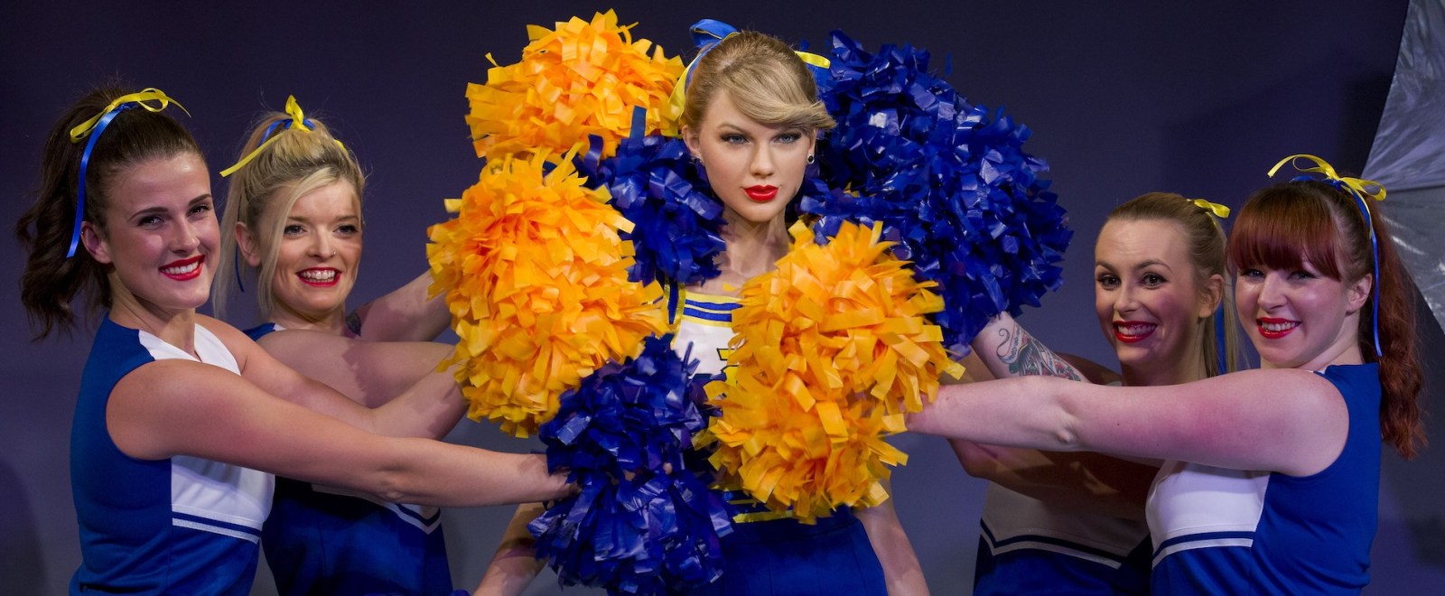 Taylor Swift Wax Figure Madame Tussauds London 2015