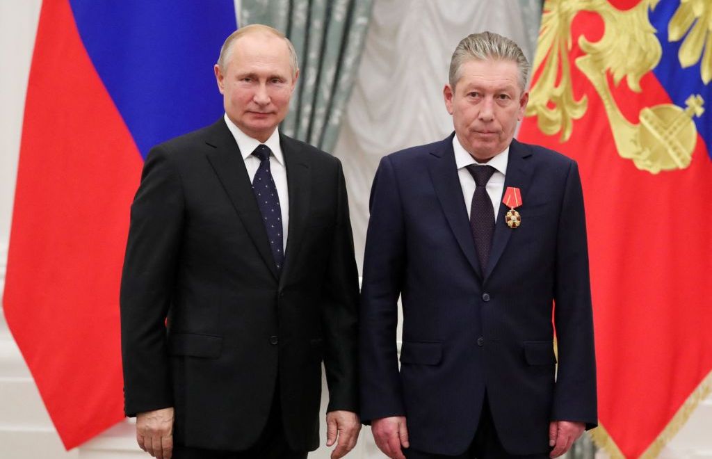Vladimir Putin and Ravil Maganov