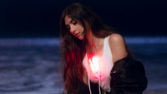 Weyes Blood Asked ‘God Turn Me Into A Flower’ On A Melodramatic New Single With Oneohtrix Point Never