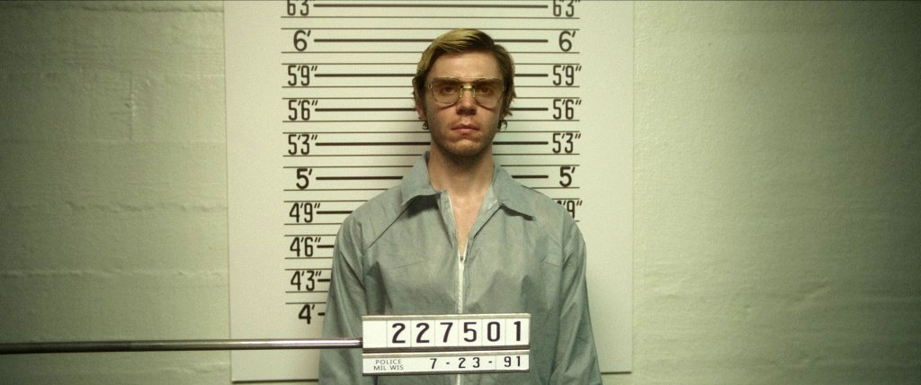 Dahmer Evan Peters