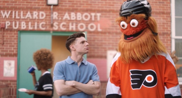 Flyers mascot Gritty celebrating 4th birthday Saturday - CBS