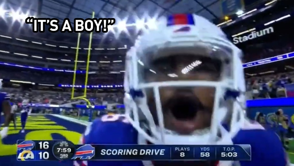 Buffalo Bills' Isaiah McKenzie did a gender reveal mid-game vs. Rams