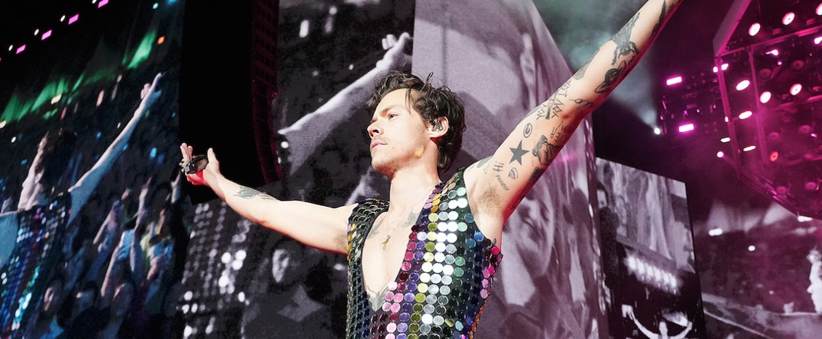 Harry Styles’ ‘Love On Tour’ Is A Lesson In Fan Service