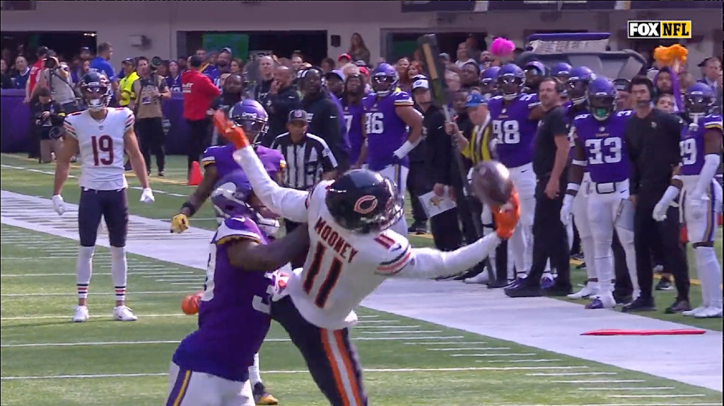 Darnell Mooney Went OBJ Mode With This One-Handed Grab