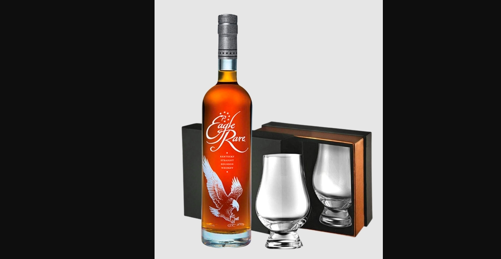 Best Alcohol Christmas Gift Sets - £10 up (2022)