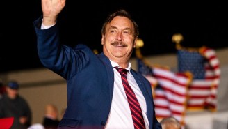 Wacky Pillow Man Mike Lindell Is Pissed At Tucker Carlson And Fox News For Not Letting Him On The Air To Campaign To Be Head Of The RNC