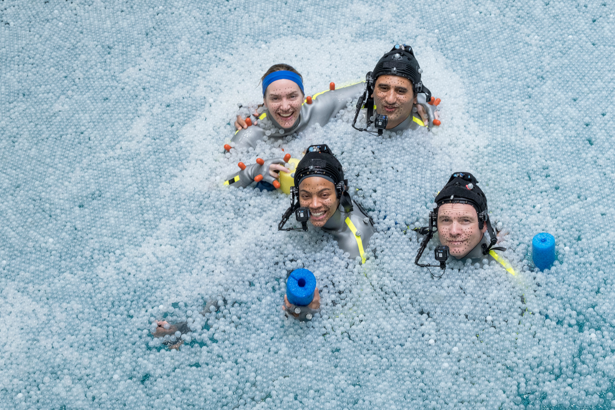 Avatar way of the water ball tank motion capture Winslet Worthington