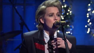 Brandi Carlile Took It Back With A Performance Of ‘The Story’ On ‘Saturday Night Live’