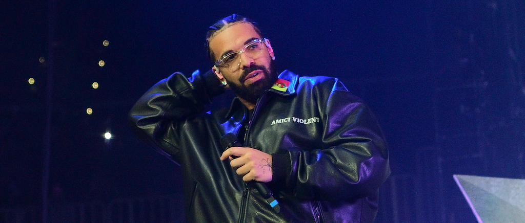 Drake Finally Reacts To 'Rich Flex' Memes Of 'Sassy Drake'