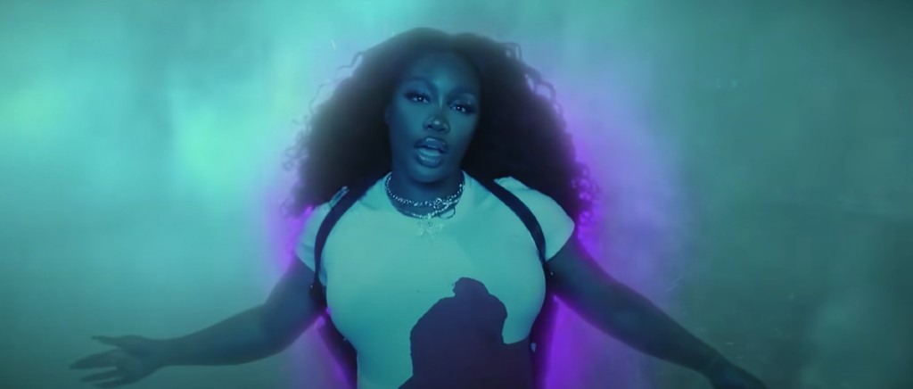 sza shirt video 2022