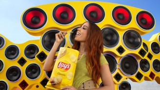 Anitta Helped Break A Guinness World Record In A Shocking Way In Her New Lay’s Commercial