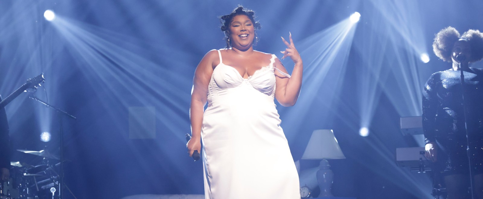 Lizzo SNL Saturday Night Live 2022