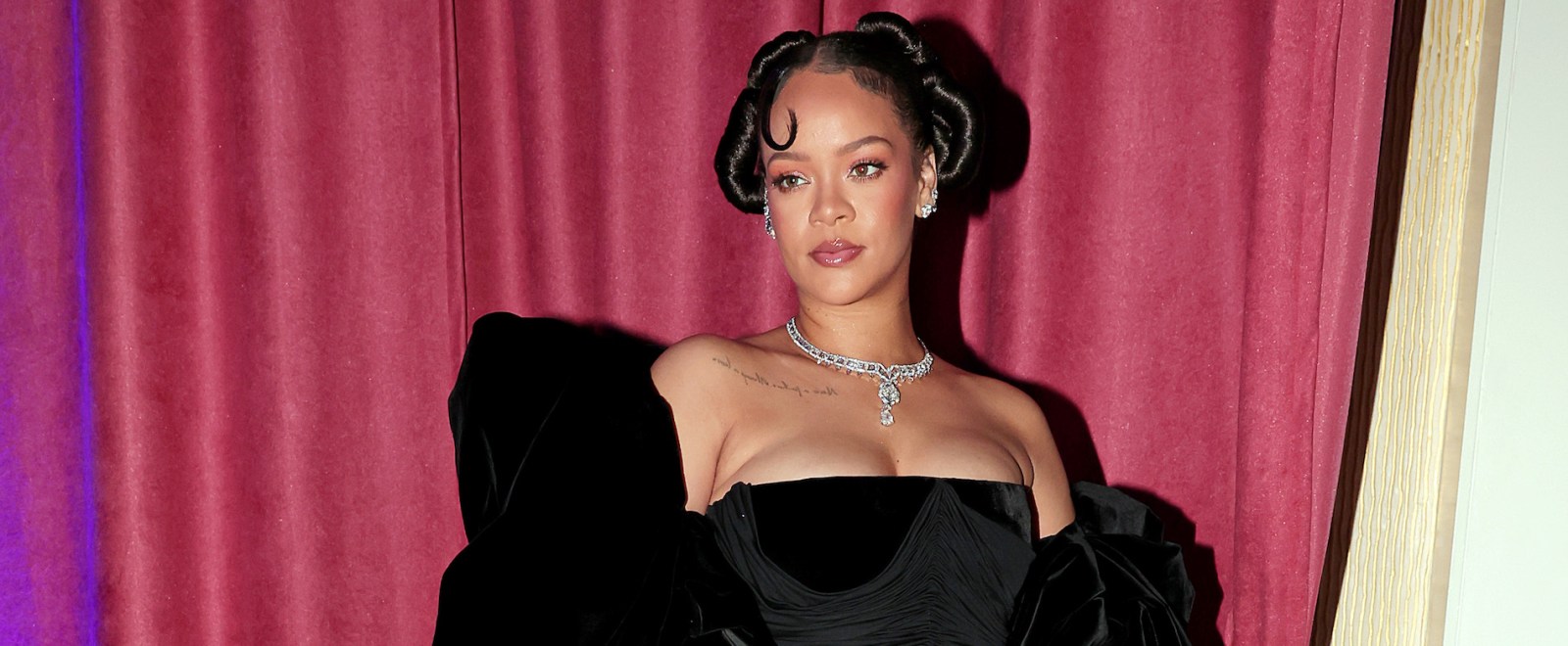 Rihanna 2023 Golden Globe Awards