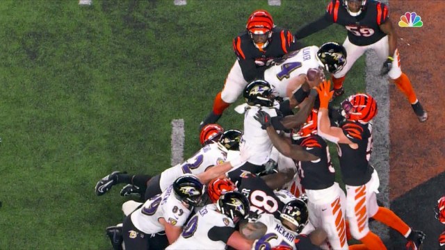 Huntley's fumble ends Ravens' season with Jackson back home - WTOP