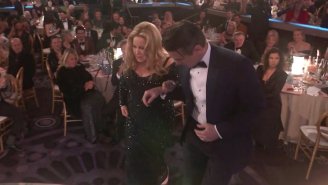 Colin Farrell Being A Gentleman And Escorting Jennifer Coolidge Up To The Golden Globes Stage Won Lots Of Hearts