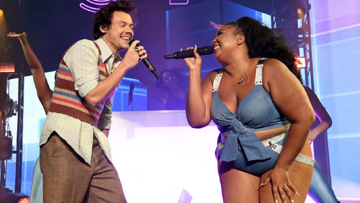 SZA Brasil - SZA e Lizzo no show da “Love On Tour” de Harry Styles