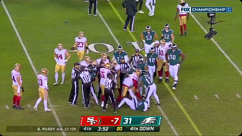 49ers-Eagles fight video: Trent Williams throws K'Von Wallace like