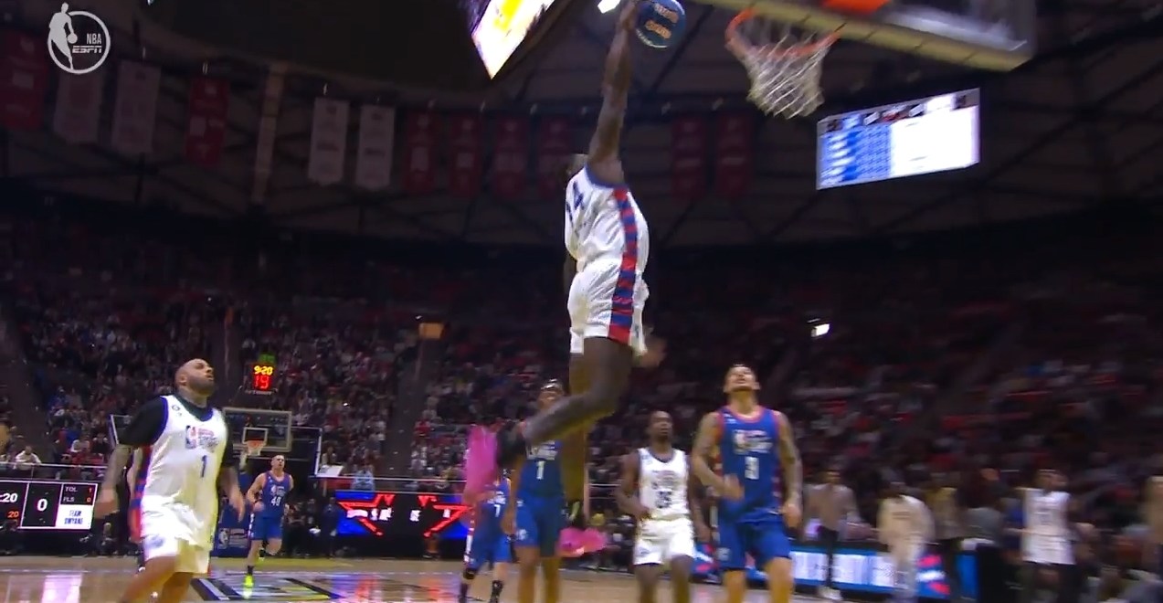 dk metcalf celebrity game dunk