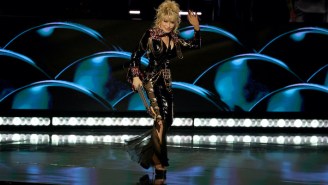 Dolly Parton’s Team Hilariously Clarified That The Singer Is Not Involved With Any Keto Or CBD Product
