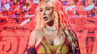 Iggy Azalea Is Having No Problem Rolling In The Dough On OnlyFans: ‘I’m Making So Much Money’
