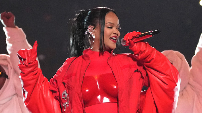 Rihanna Plugs Fenty Beauty During Super Bowl Halftime Show, 2023 Super  Bowl, Fenty Beauty, Football, Makeup, Rihanna, Super Bowl