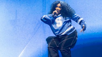 Adele And The Biebers Attended SZA’s ‘SOS Tour’ And SZA Is Relieved She Didn’t Know They Were There