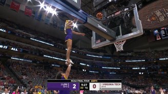 LSU’s Cheerleaders Lent A Hand At The Final Four After The Ball Got Stuck On The Top Of The Basket