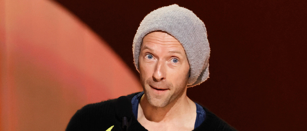 Chris Martin Grammys 2023