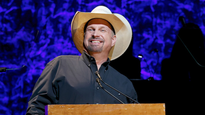 Garth Brooks Explains No Spotify, Amazon-Only Streaming