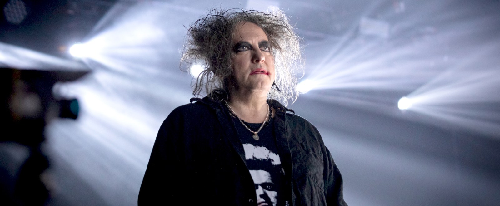 Robert Smith The Cure 2022