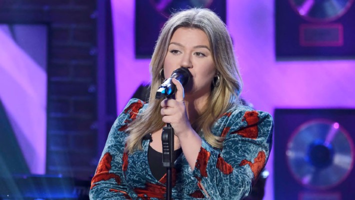 Kelly Clarkson Announced 'Chemistry' Album, Las Vegas Residency