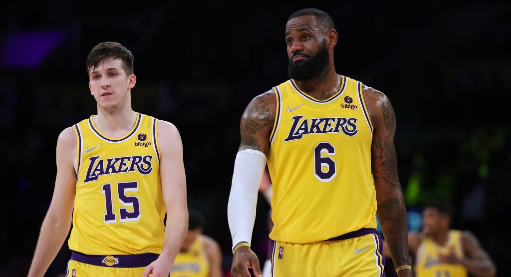 LeBronâs Teammates Make Goat Noises When He Talks To Media