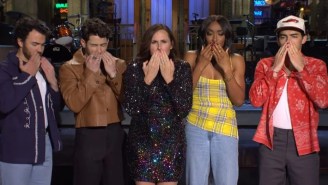 The Jonas Brothers Sniff Their Armpits Molly Shannon-Style In A Hilarious New ‘SNL’ Promo