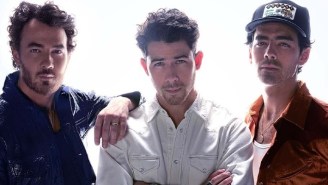 Jonas Brothers Brought The Jam Session In A Performance Of ‘Waffle House’ On ‘Saturday Night Live’