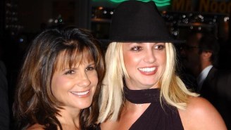 Britney Spears’ Mom, Lynne Spears, Reportedly Visited Her And Is ‘Committed’ To Mending Their Relationship