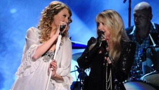 Stevie Nicks Shared Which Taylor Swift Song Helps Her Grieve Christine Mcvie: ‘I’m Having To Learn To Be On My Own’