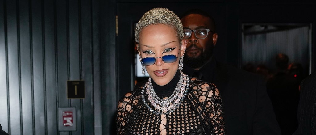 Is Doja Cat OK Singer shows off eerie new tattoos Internet terms her a  Satanic goddess  MEAWW