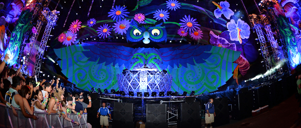 Electric Daisy Carnival Stage Setup 2013